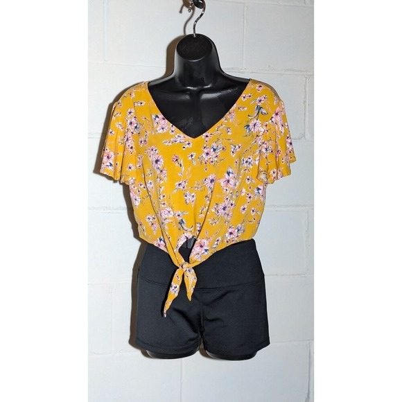 NO BOUNDARIES Floral Tie-Front Crop Top V-Neck Short Sleeve Blouse SMALL - Picture 1 of 5